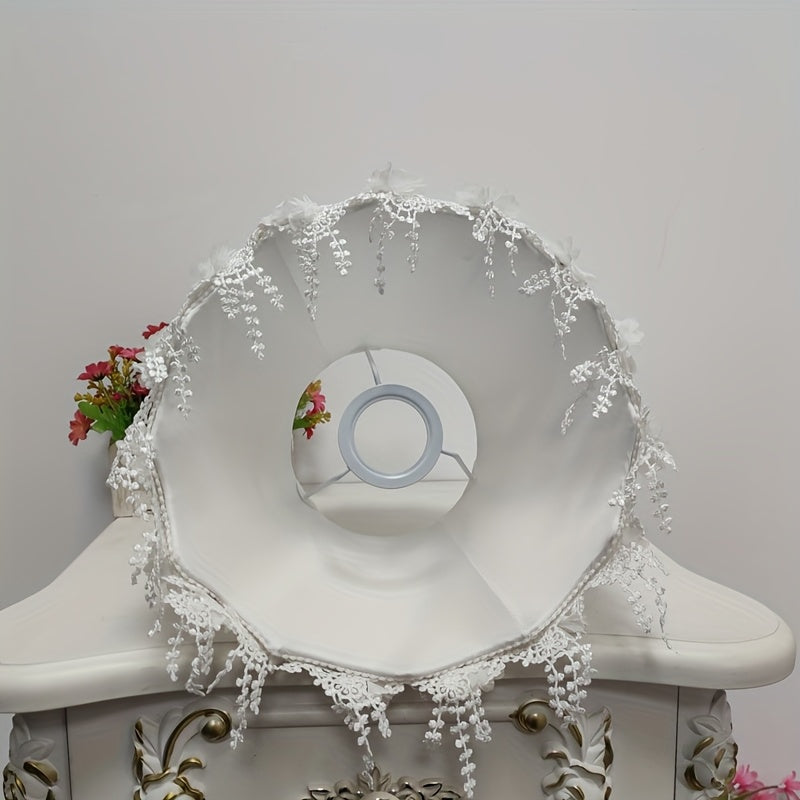 Abat-jour plissé à pampilles de dentelle et perles, blanc, Ø 26 cm