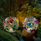 Suspension solaire boule grillagée aux papillons colorés, IP44