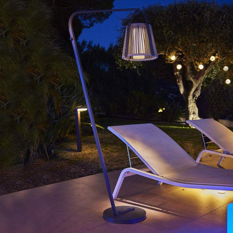 Lampadaire solaire déporté 176 cm à lanterne détachable, télécommande
