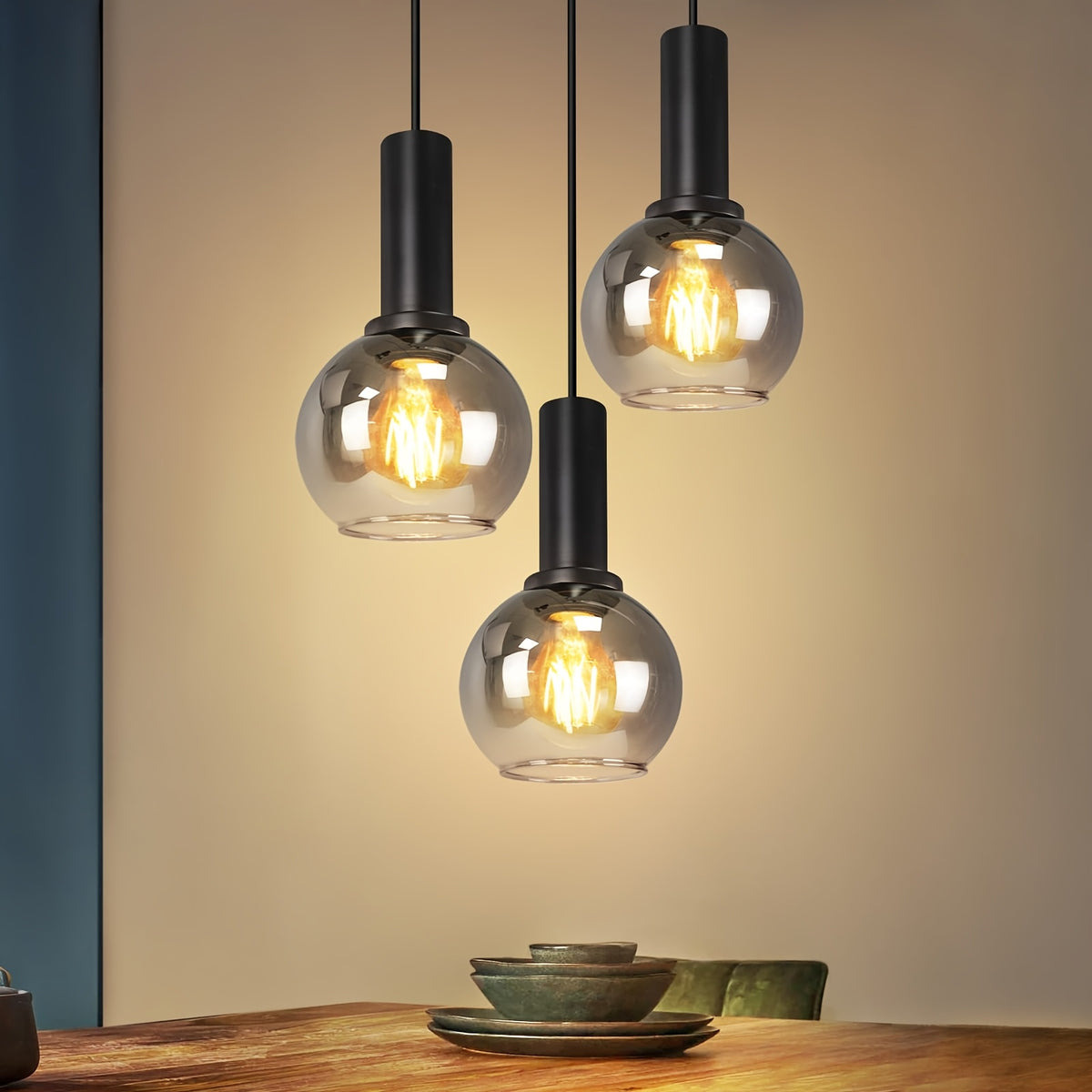 Suspension 3 globes en verre fumé sur cylindres noirs, E27