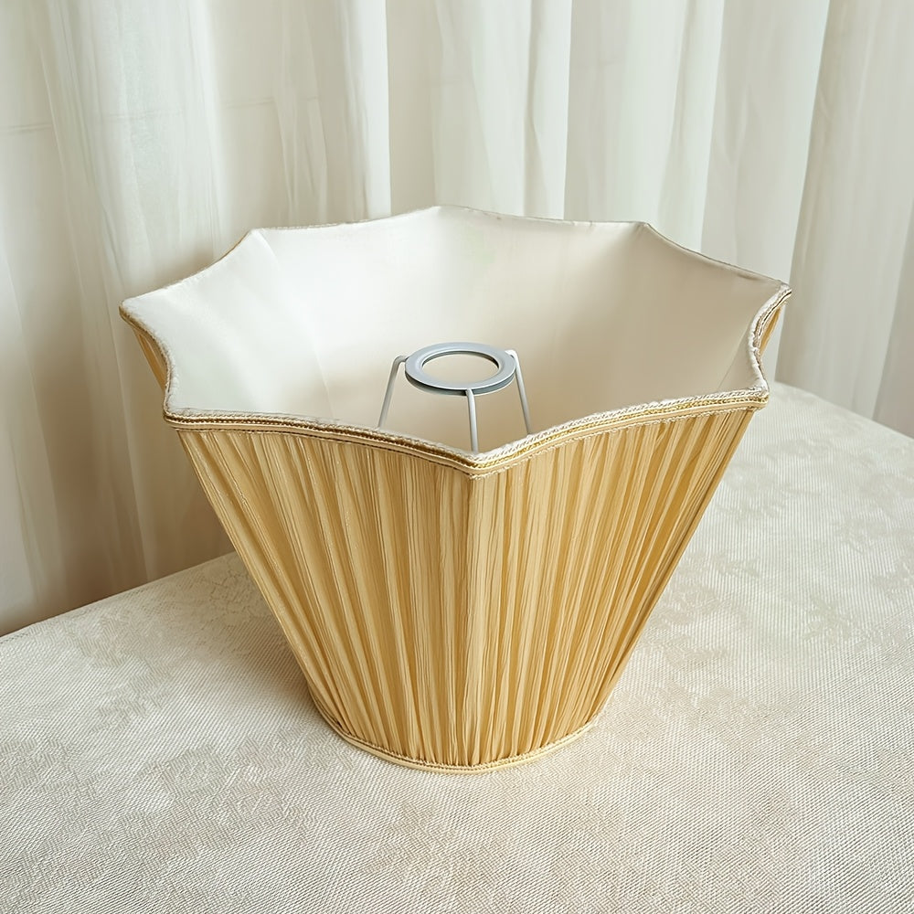 Abat-jour plissé beige doré à base festonnée en étoile, Ø 35 cm