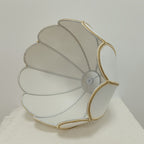 Abat-jour à pétales en tissu blanc et galon doré, Ø 33 x H 23 cm