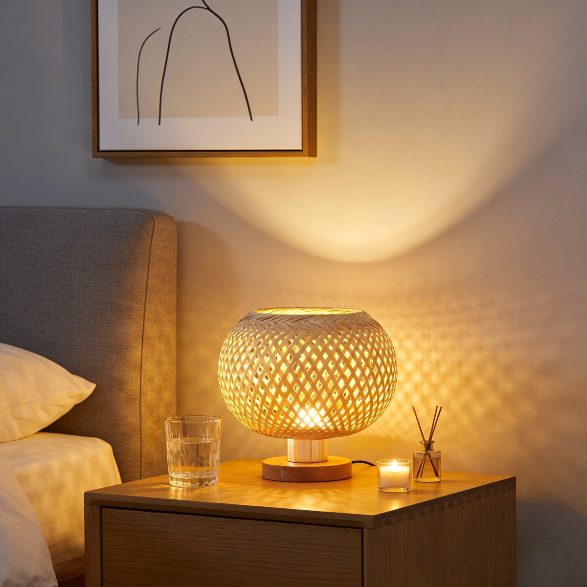 Globe en bambou tressé, une lampe de chevet lanterne