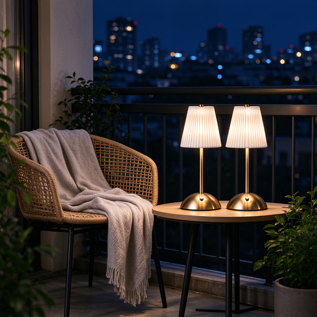 Paire de lampes sans fil plissées, socle doré en dôme, 30 cm