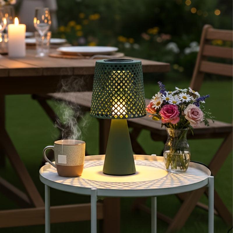 Lampe de table solaire en fer ajouré vert sauge, IP44, 38 cm