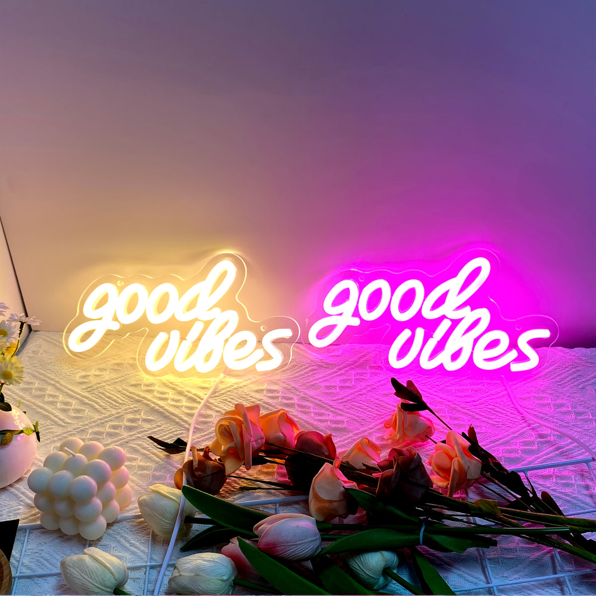 Enseigne néon LED « Good Vibes » sur plaque acrylique, rose ou blanche