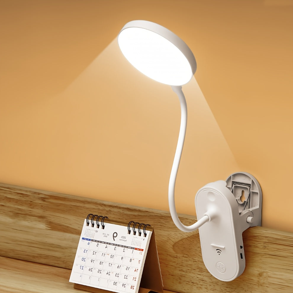 Lecture au lit, télétravail et nuits sous la tente