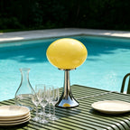 Lampe champignon en verre ovale sur pied chromé, USB, 3 teintes