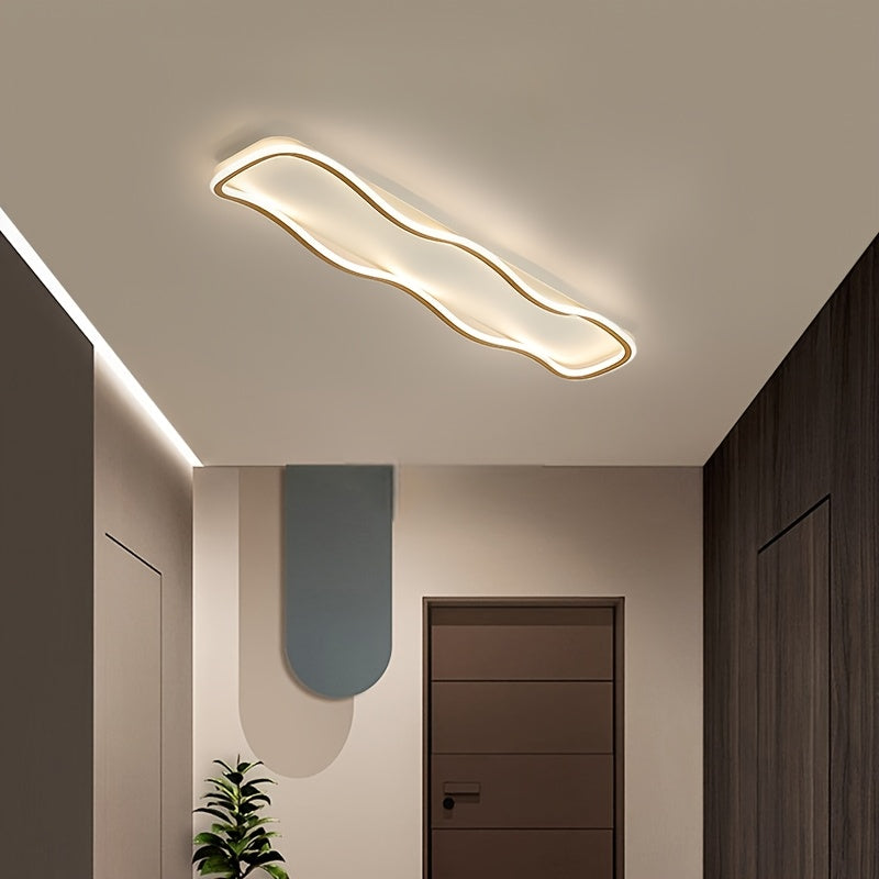 Plafonnier LED ondulé pour un couloir enfin lumineux