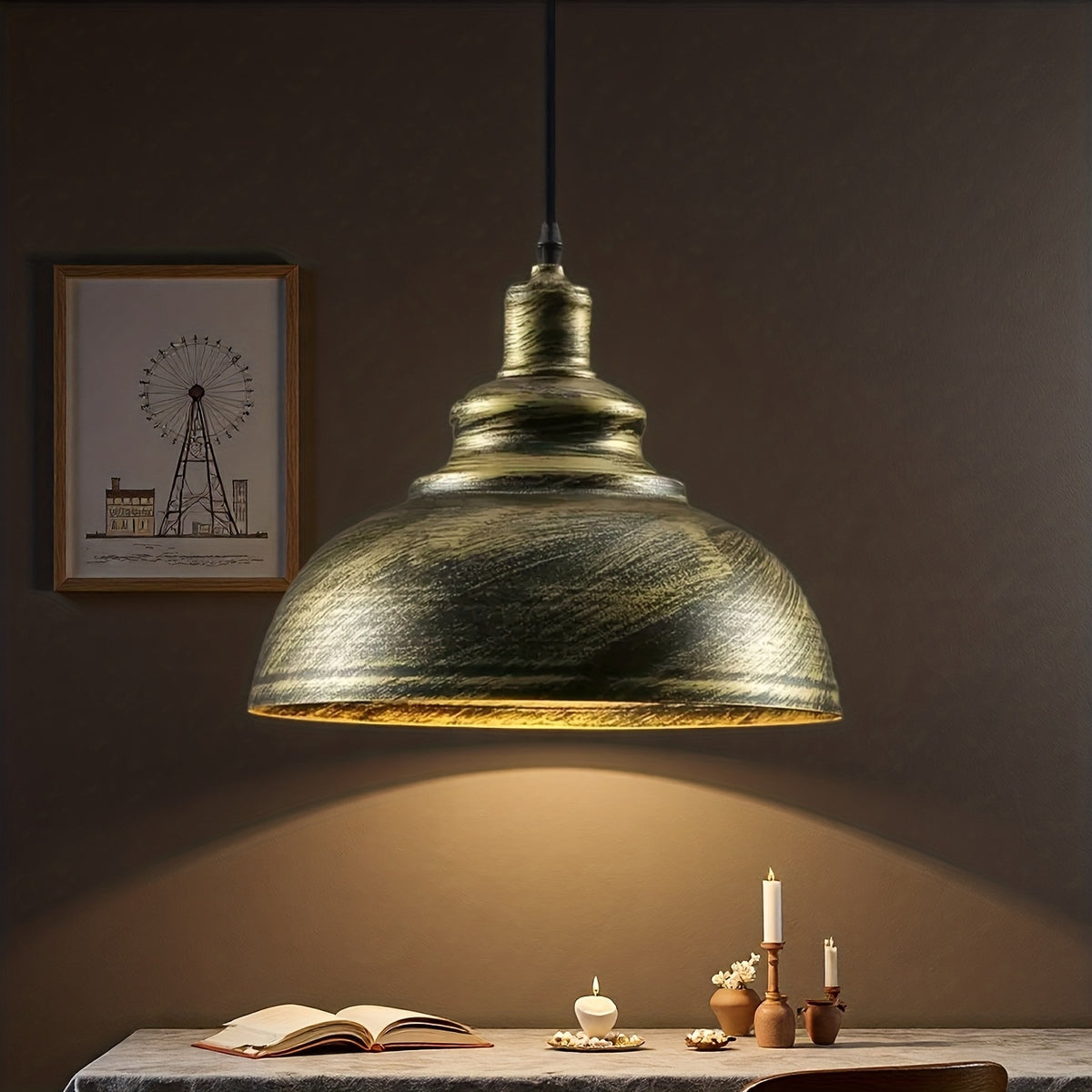 Suspension dôme en métal vert antique brossé doré, Ø 28 cm