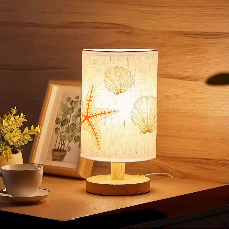 Lampe de chevet bord de mer, coquillages et étoile de mer, socle bois