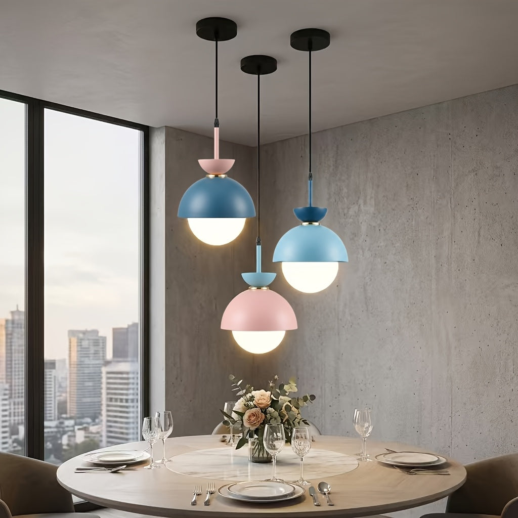 Suspension dôme pastel et globe en verre givré, bleu ou rose