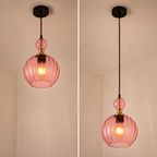 Suspension globe côtelé et perle de verre, rose, bleu, gris ou ambre