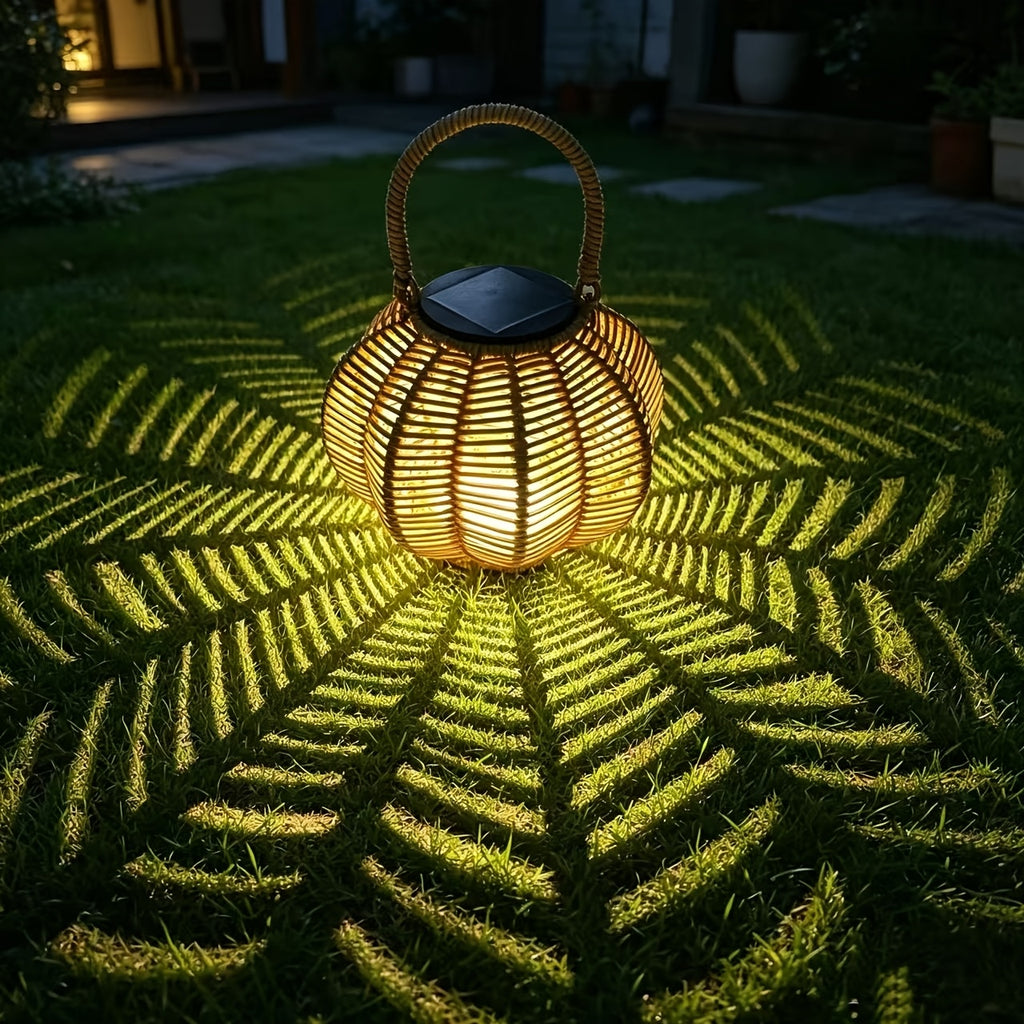 Lanterne solaire citrouille tressée effet rotin, blanc chaud ou froid