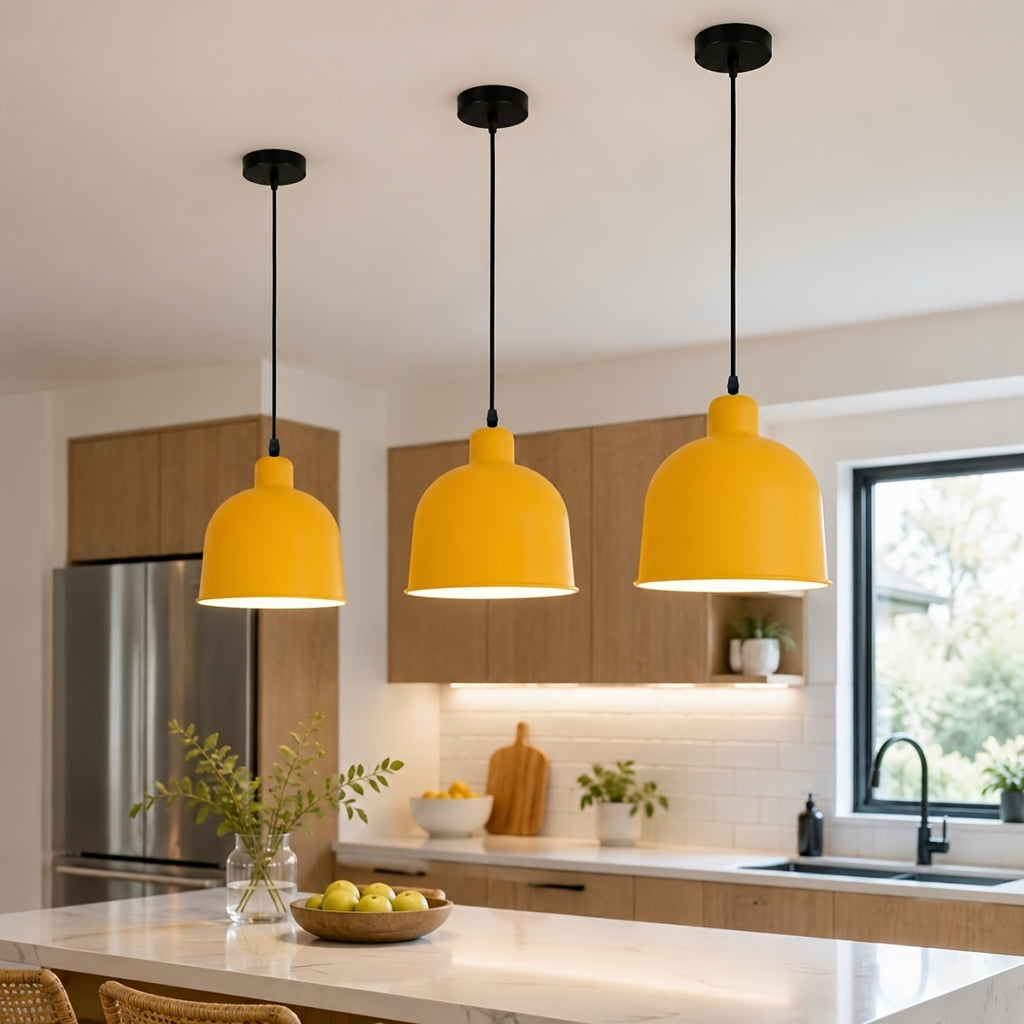 Suspension cloche en métal mat, rose, jaune, vert ou noir, Ø 25 cm