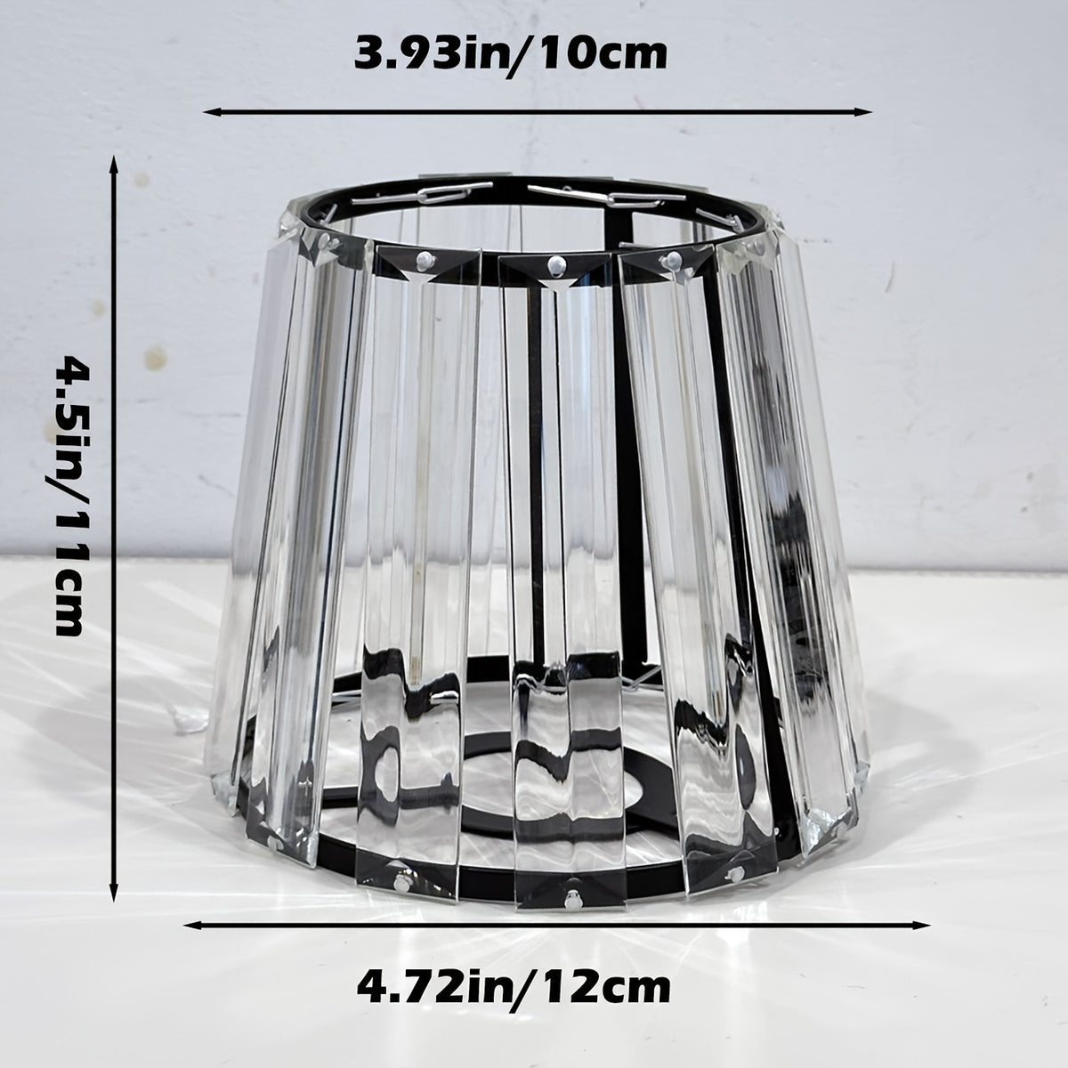 Petit abat-jour en prismes de cristal sur armature noire, Ø 12 cm