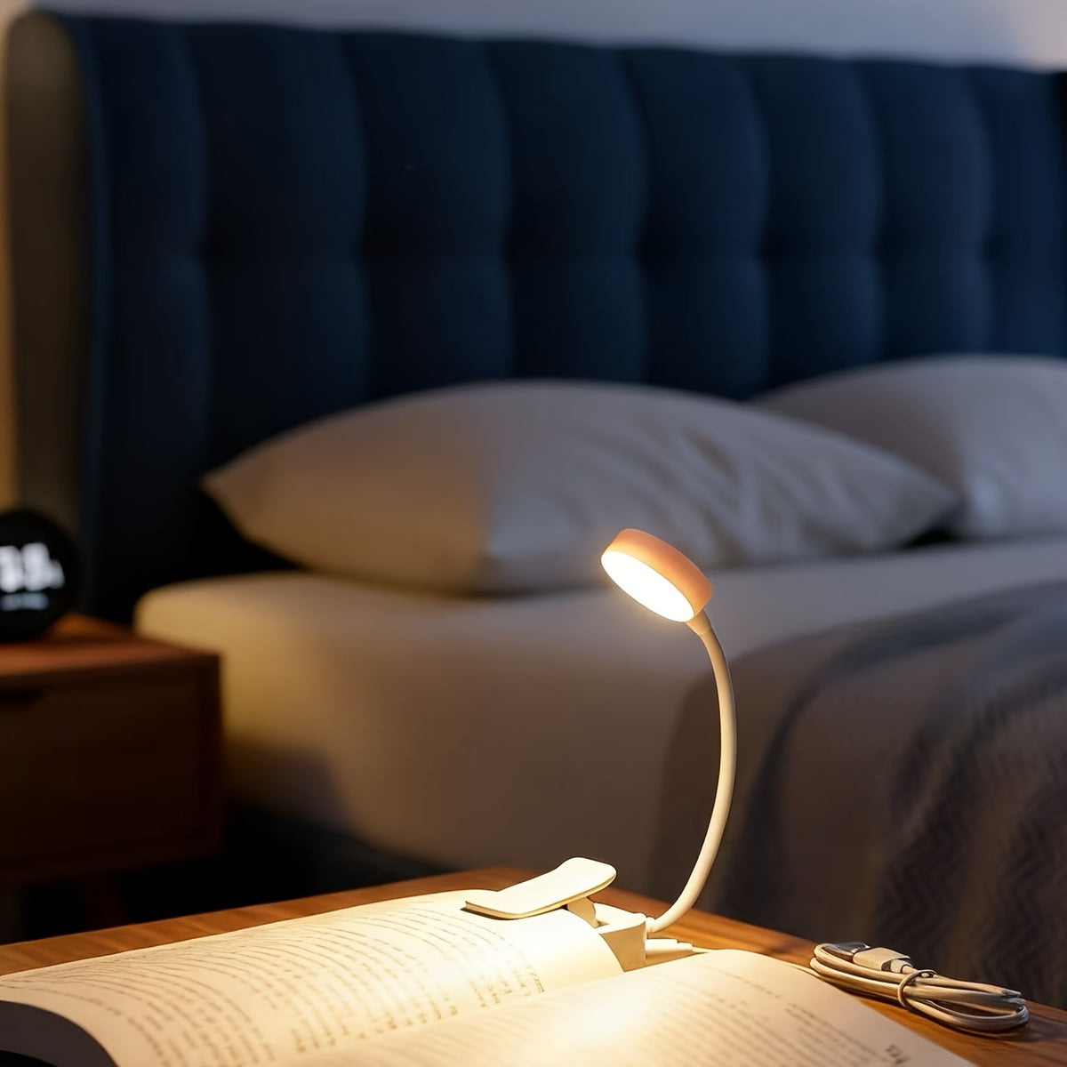 Mini lampe de lecture à pince blanche rechargeable, col de 13 cm