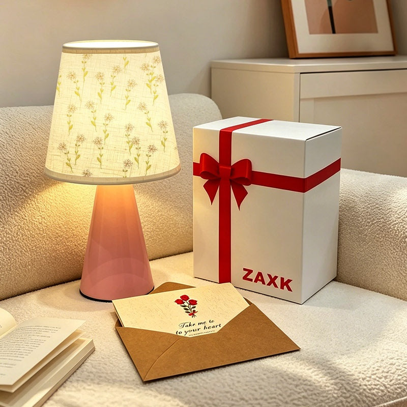 Lampe de chevet rose à abat-jour en lin semé de fleurettes, USB
