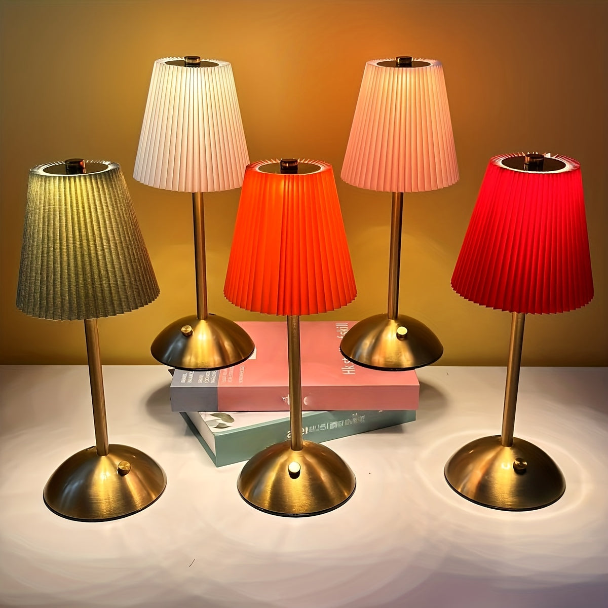 Lampe de table sans fil plissée sur dôme doré, tactile, 6 coloris
