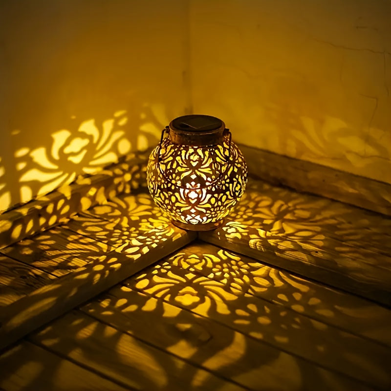 Lot de 2 lanternes solaires boules ajourées dorées, style marocain