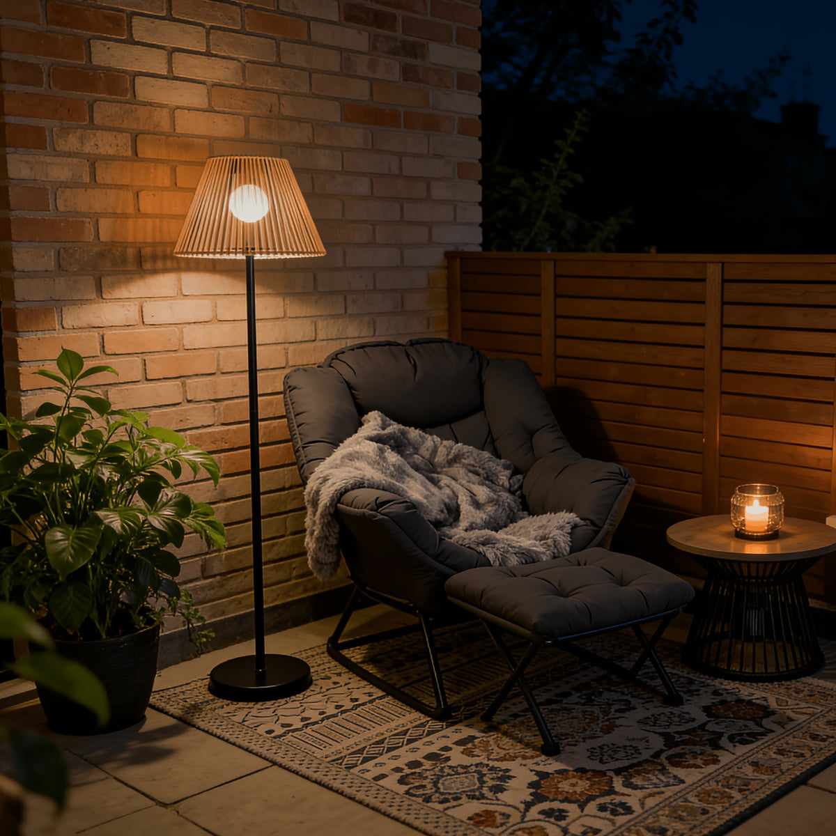 Balcon, terrasse ou jardin mis en lumière