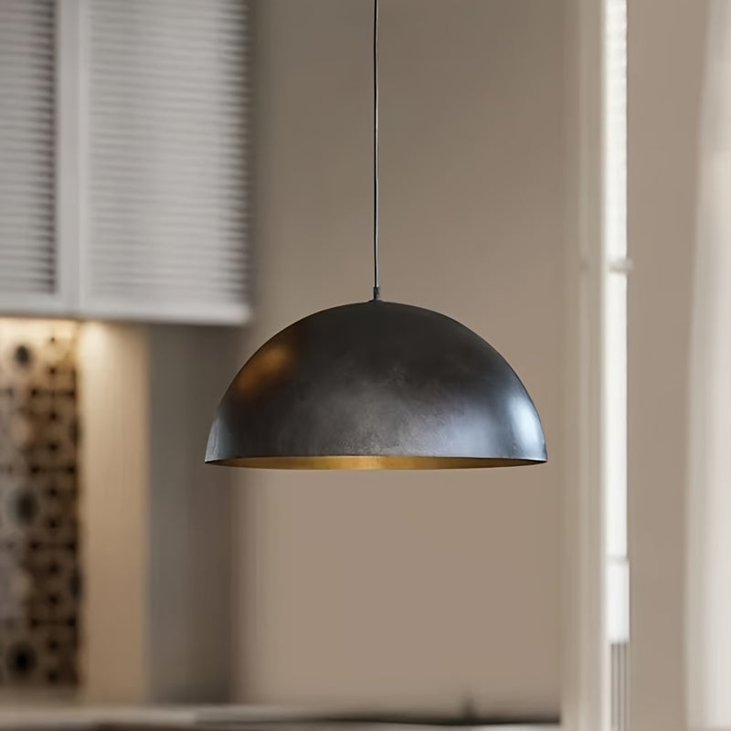 Suspension dôme en métal noir martelé à intérieur doré, Ø 40 cm