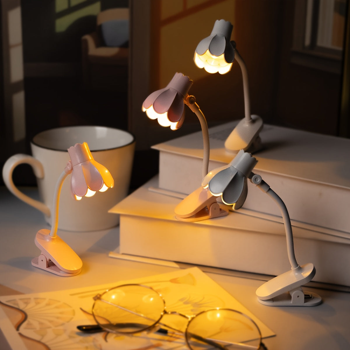 Lot de 2 mini lampes de lecture à pince en forme de fleur, à piles