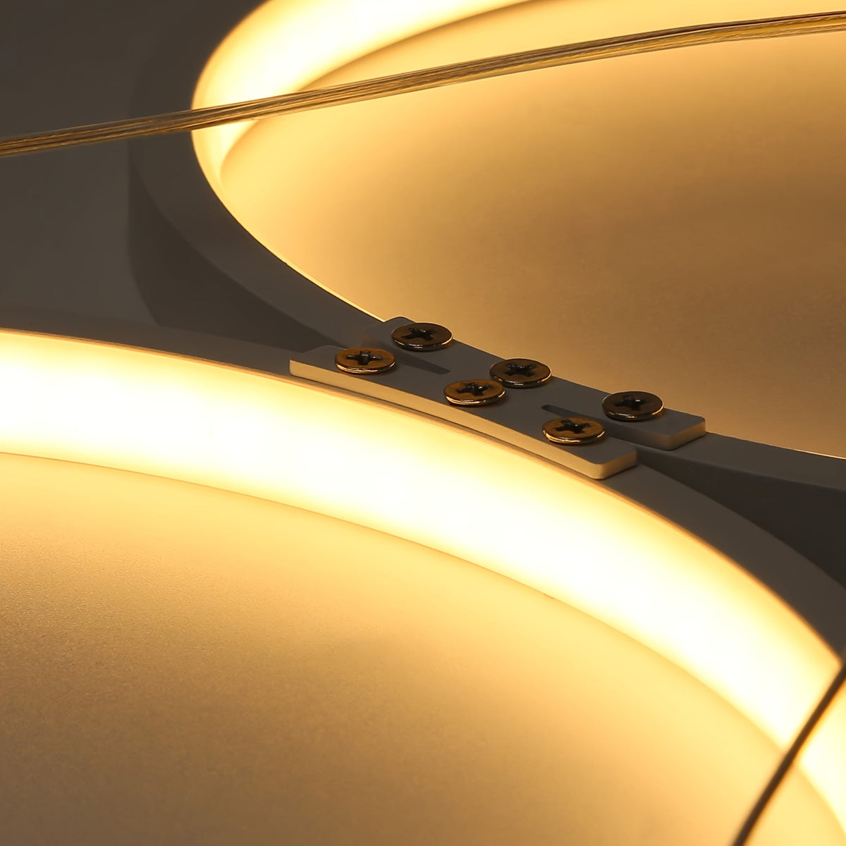 Lustre LED à quatre anneaux en ligne, 88 cm, blanc ou noir