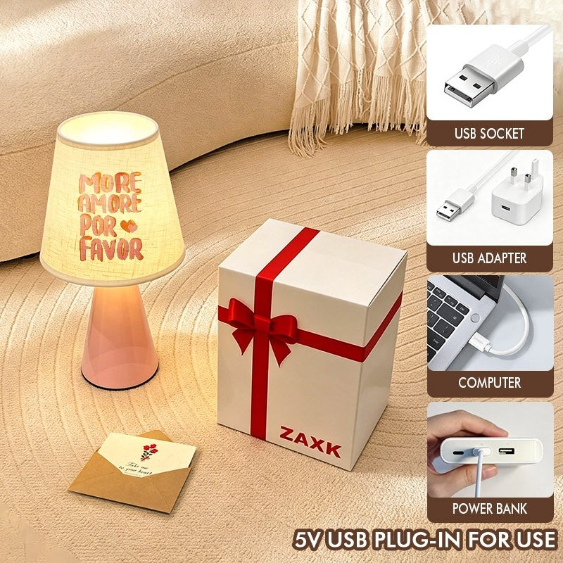 Lampe de chevet rose à inscription More Amore Por Favor, USB