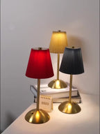Paire de lampes sans fil plissées, socle doré en dôme, 30 cm