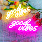 Enseigne néon LED « Good Vibes » sur plaque acrylique, rose ou blanche
