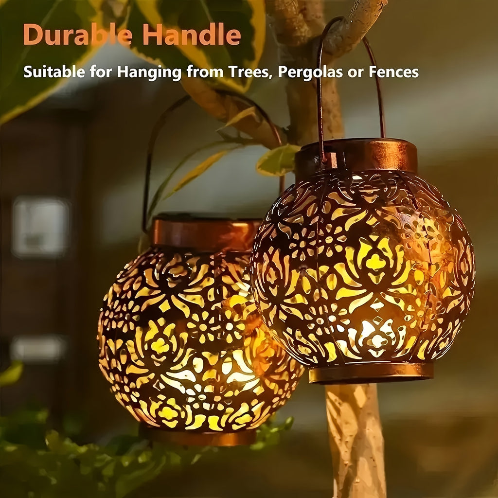 Lot de 2 lanternes solaires boules ajourées dorées, style marocain