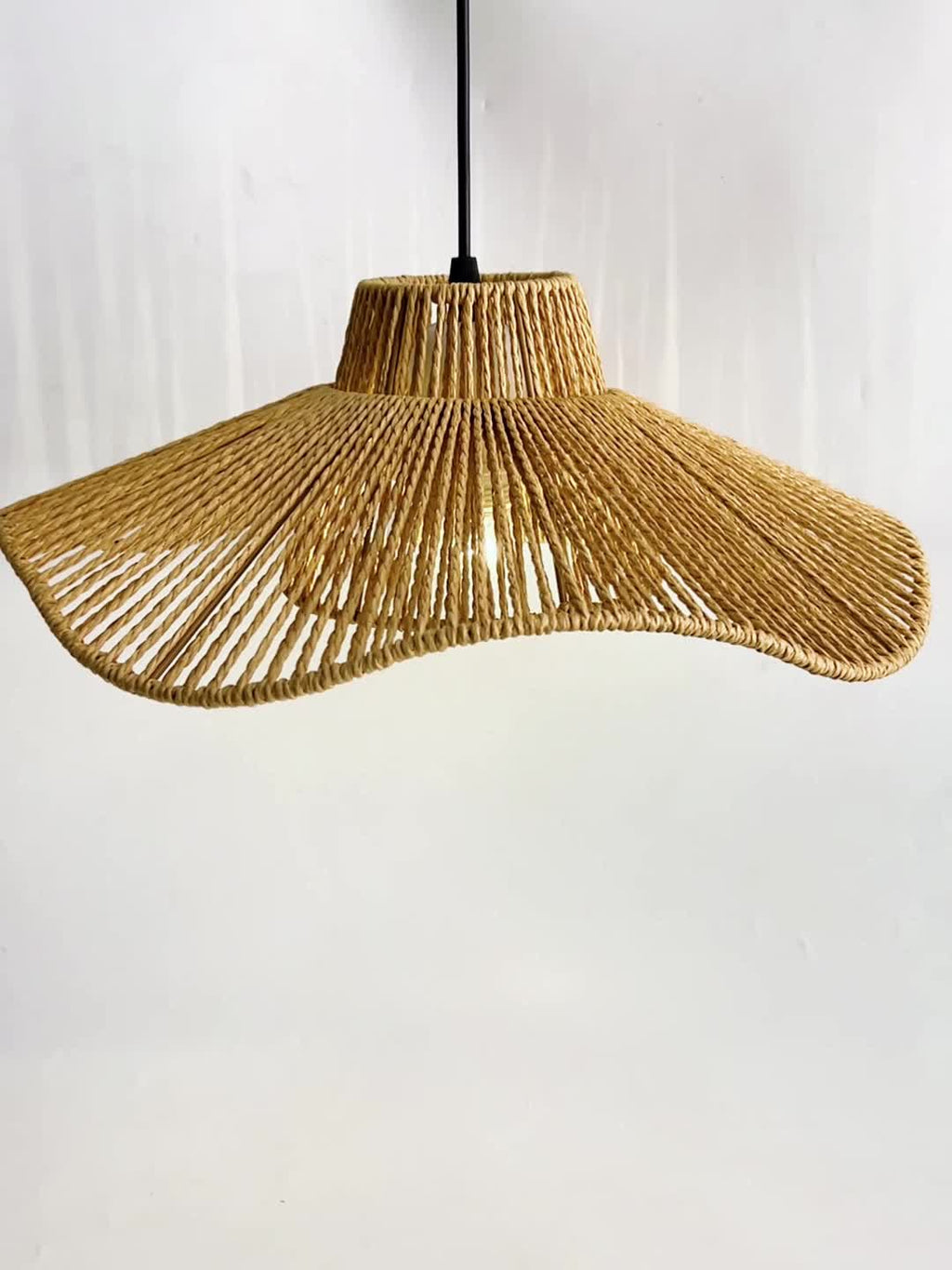Abat-jour ondulé en corde de papier torsadée, large de 39,9 cm