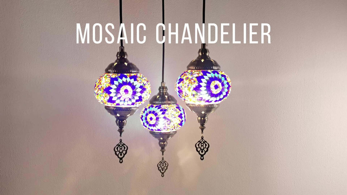 Suspension 3 globes en verre coloré décor mosaïque, style oriental