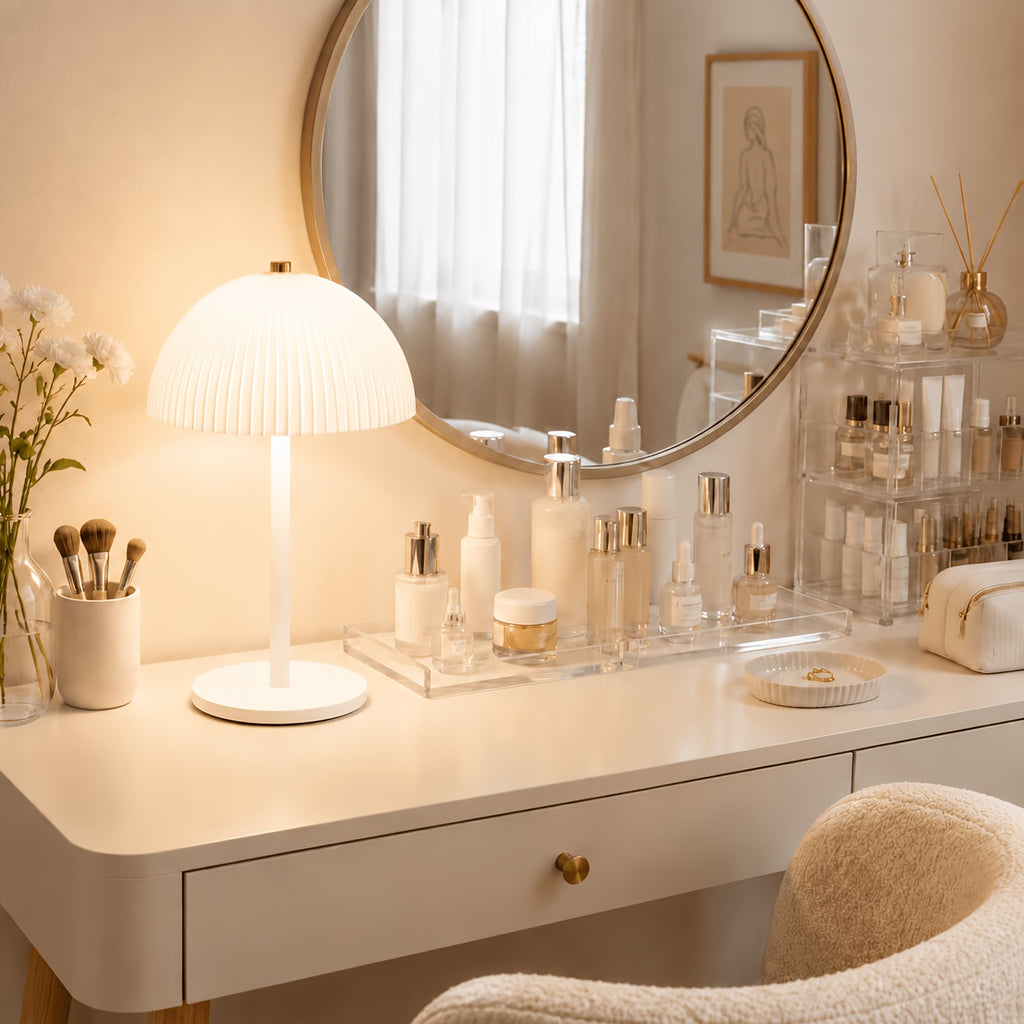 Lampe de table sans fil à dôme plissé, cinq coloris au choix