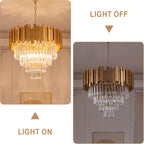 Lustre doré à lamelles et quatre étages de cristal, Ø 50 cm