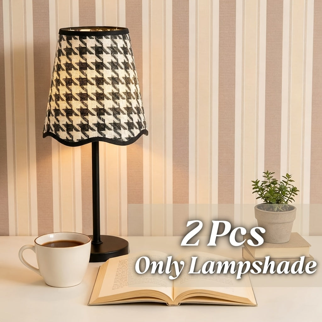 Lot de 2 abat-jours pied-de-poule festonnés noir et blanc, Ø 18,2 cm