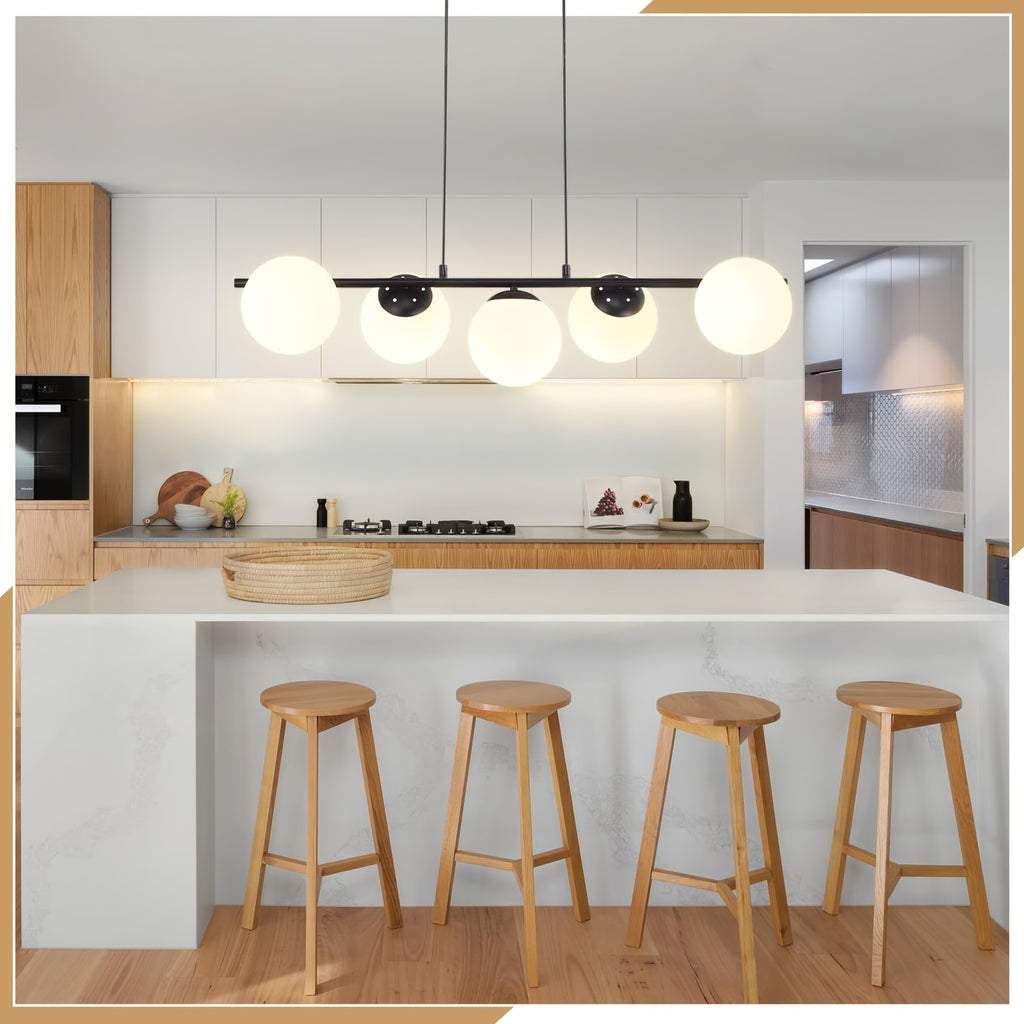 Suspension 5 globes en verre opalin, barre de 90 cm noire ou dorée