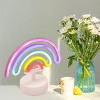 Néon LED arc-en-ciel sur socle, à piles ou USB, 23 x 19 cm