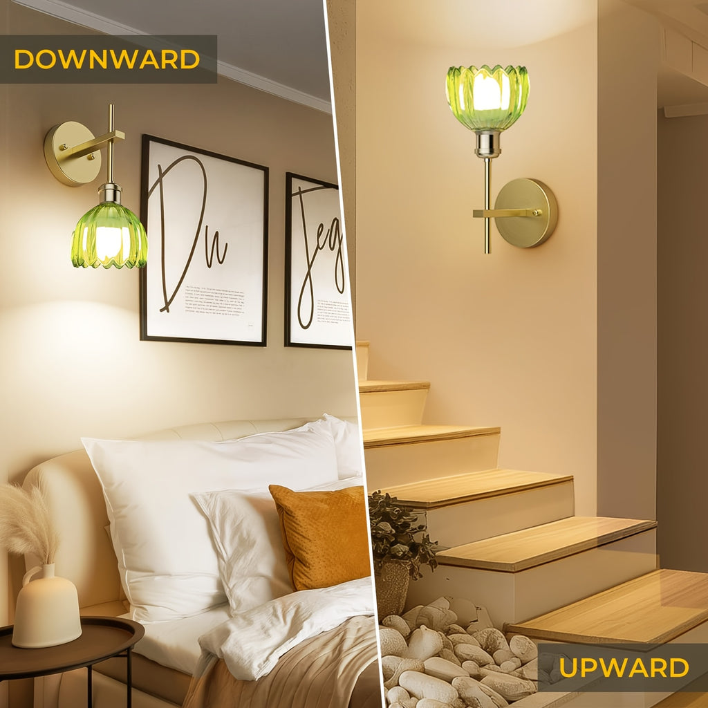 Applique murale dorée à tulipe de verre côtelé, pose réversible
