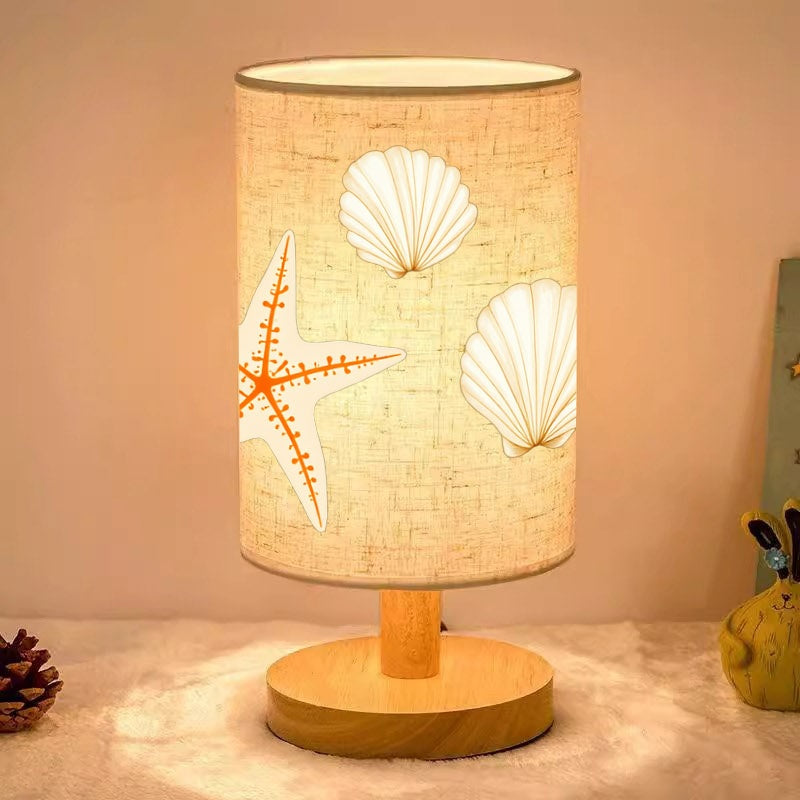Lampe de chevet bord de mer, coquillages et étoile de mer, socle bois