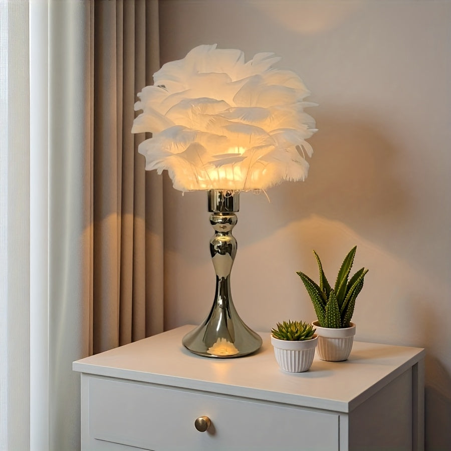 Lampe de chevet à plumes blanches sur pied doré, trois teintes