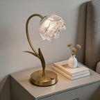 Lampe de chevet fleur en verre sur tige dorée, sans fil et tactile