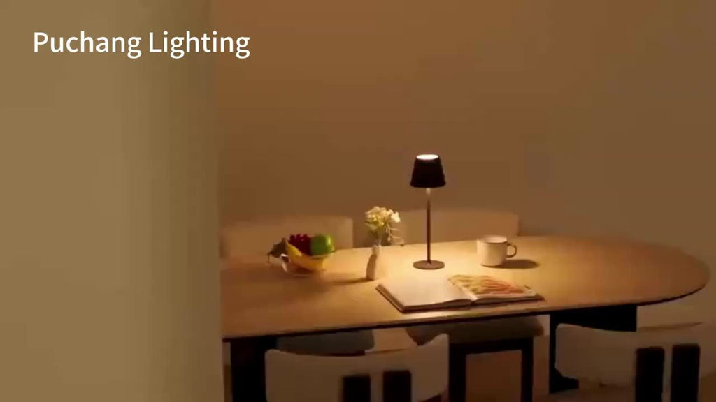 Lampe de table LED sans fil à abat-jour conique et deux hauteurs