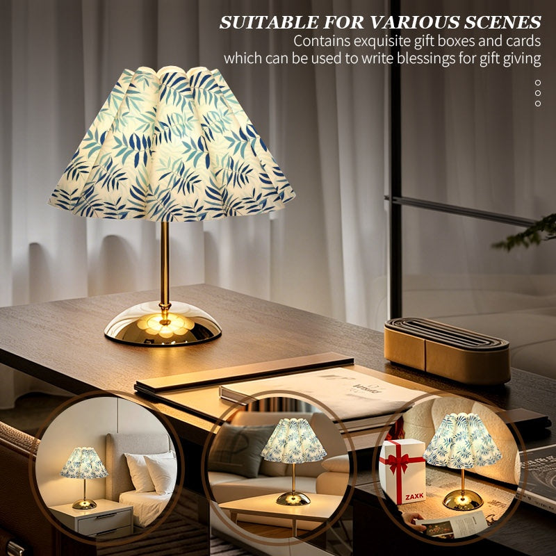 Lampe de chevet plissée à feuillage bleu-vert, pied doré et câble USB