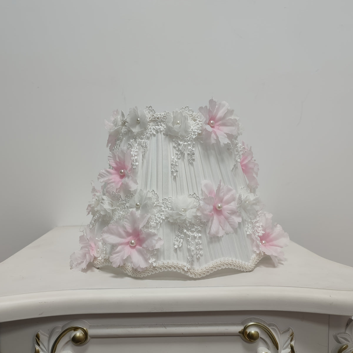 Abat-jour en tissu blanc