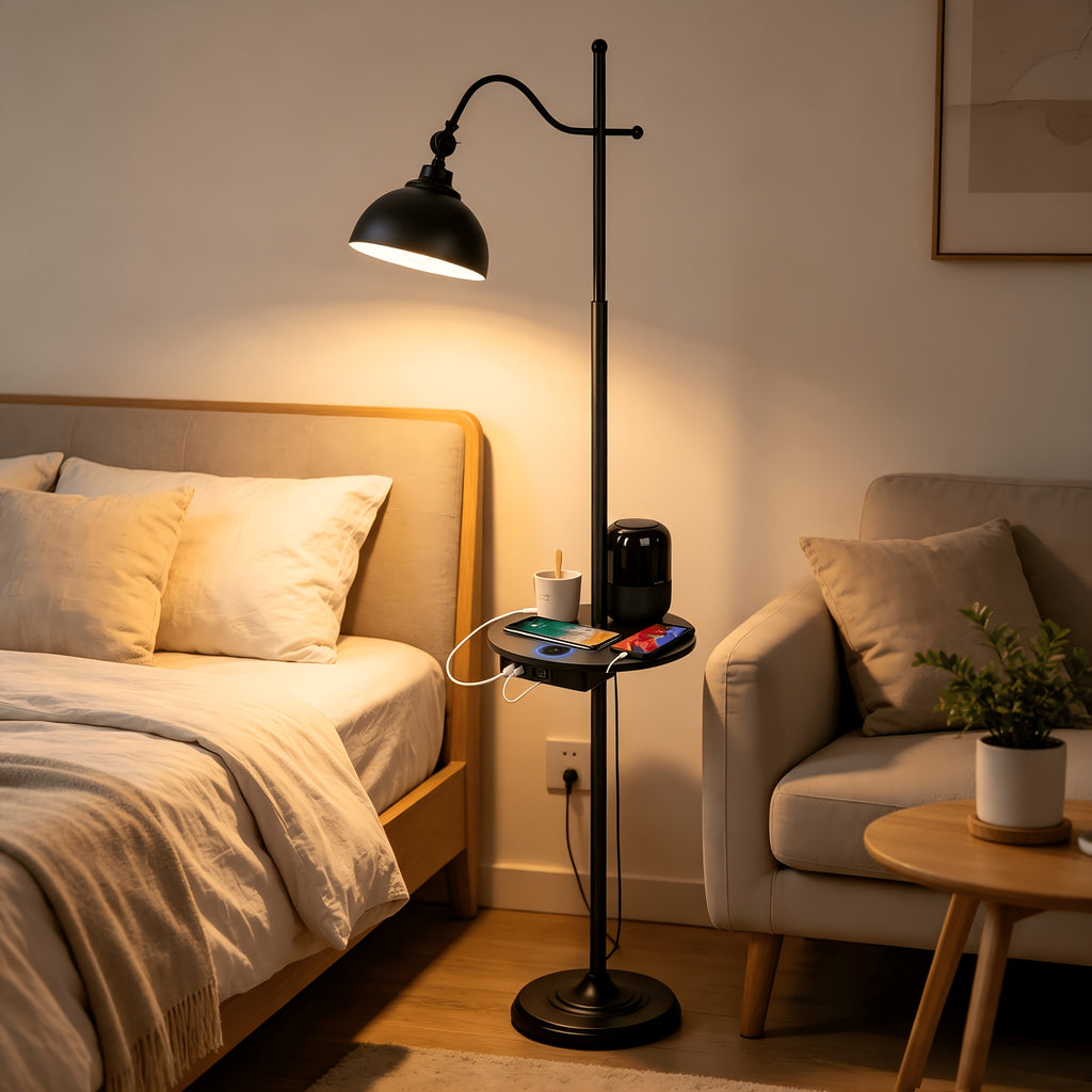 Lampadaire industriel noir avec tablette, recharge sans fil et USB