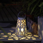 Lanterne solaire tressée grise effet osier, IP44, 27 cm de haut