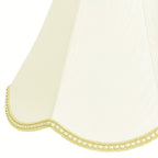 Abat-jour cloche festonné blanc à galon doré, Ø 33 x H 23,5 cm