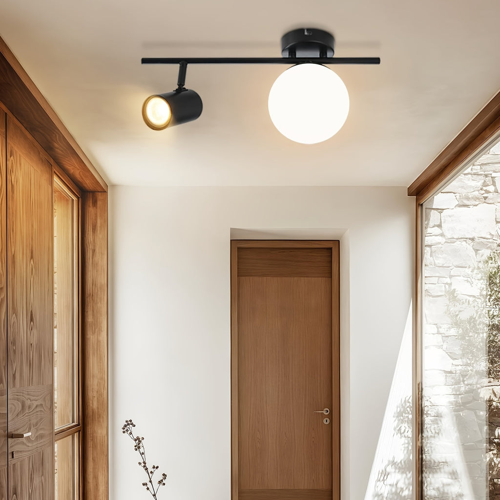 Plafonnier globe en verre opalin et spot GU10 orientable
